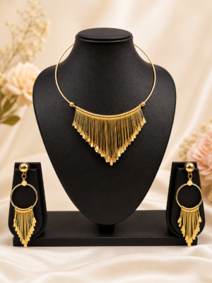 Golden Finish Anti-Tarnish Hasli Necklace Set with Fringe Design
