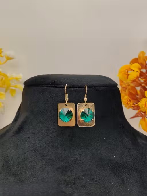 Anti-Tarnish Golden Finish Geometric Pendant Set with Green Stone and Matching Earrings - Image 3